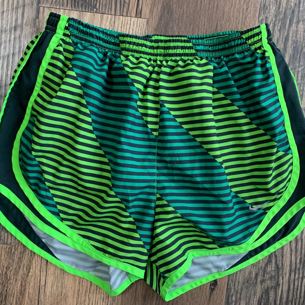 Nike Dri-Fit Ladies size Medium Green & Black Striped Running Shorts